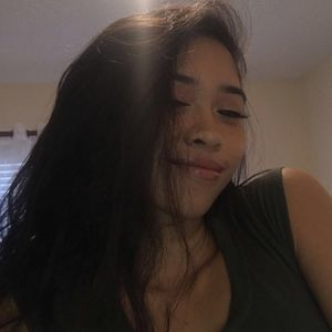 Meet your Posher, Charmaine